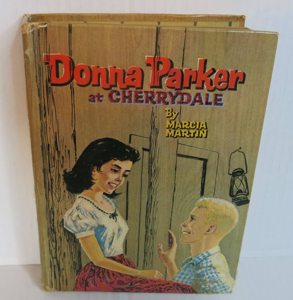 DONNA PARKER at CHERRYDALE Vintage Book 1957 By Marcia Martin Hardcover
